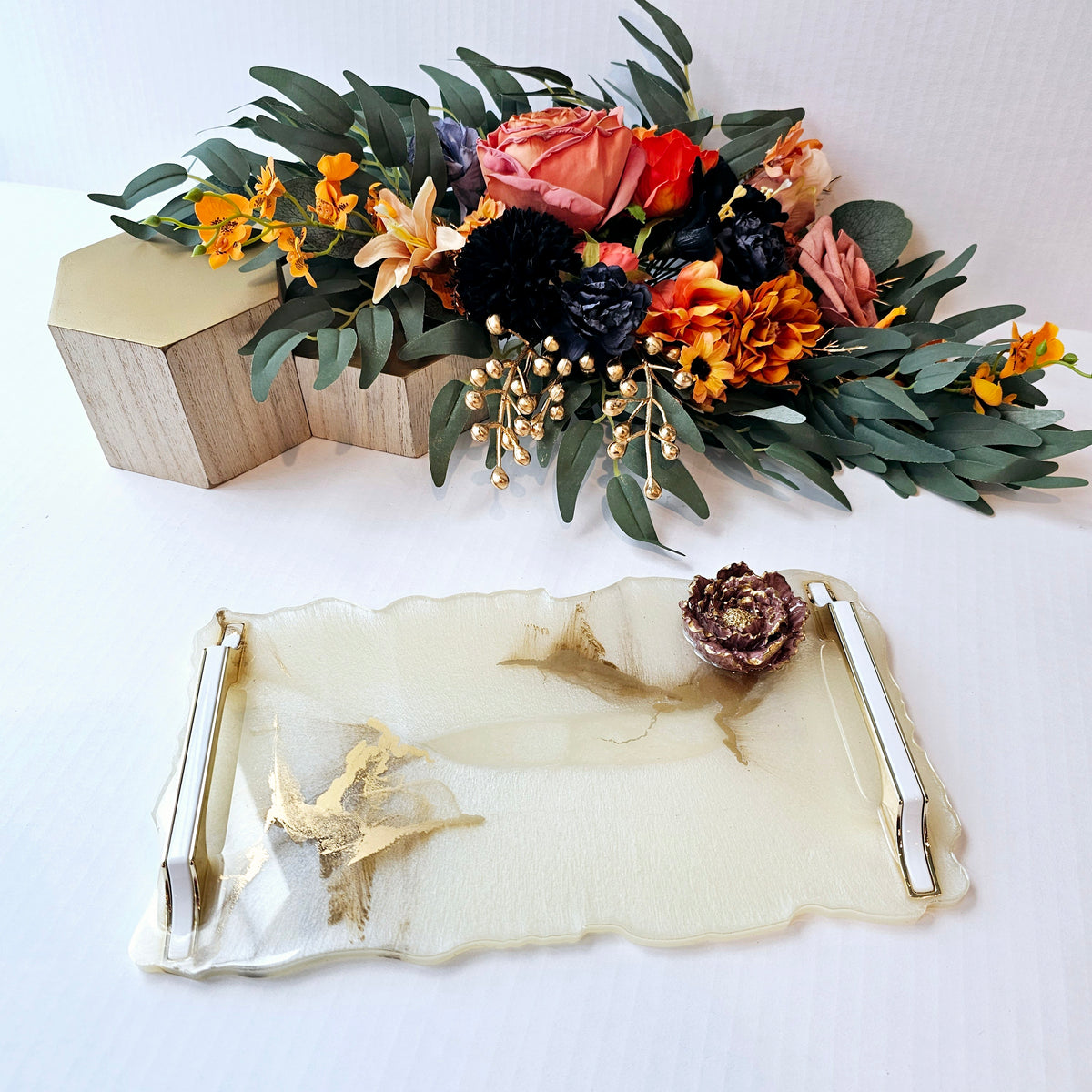 Pearl & Gold Resin Tray - Hummingbird with Peony