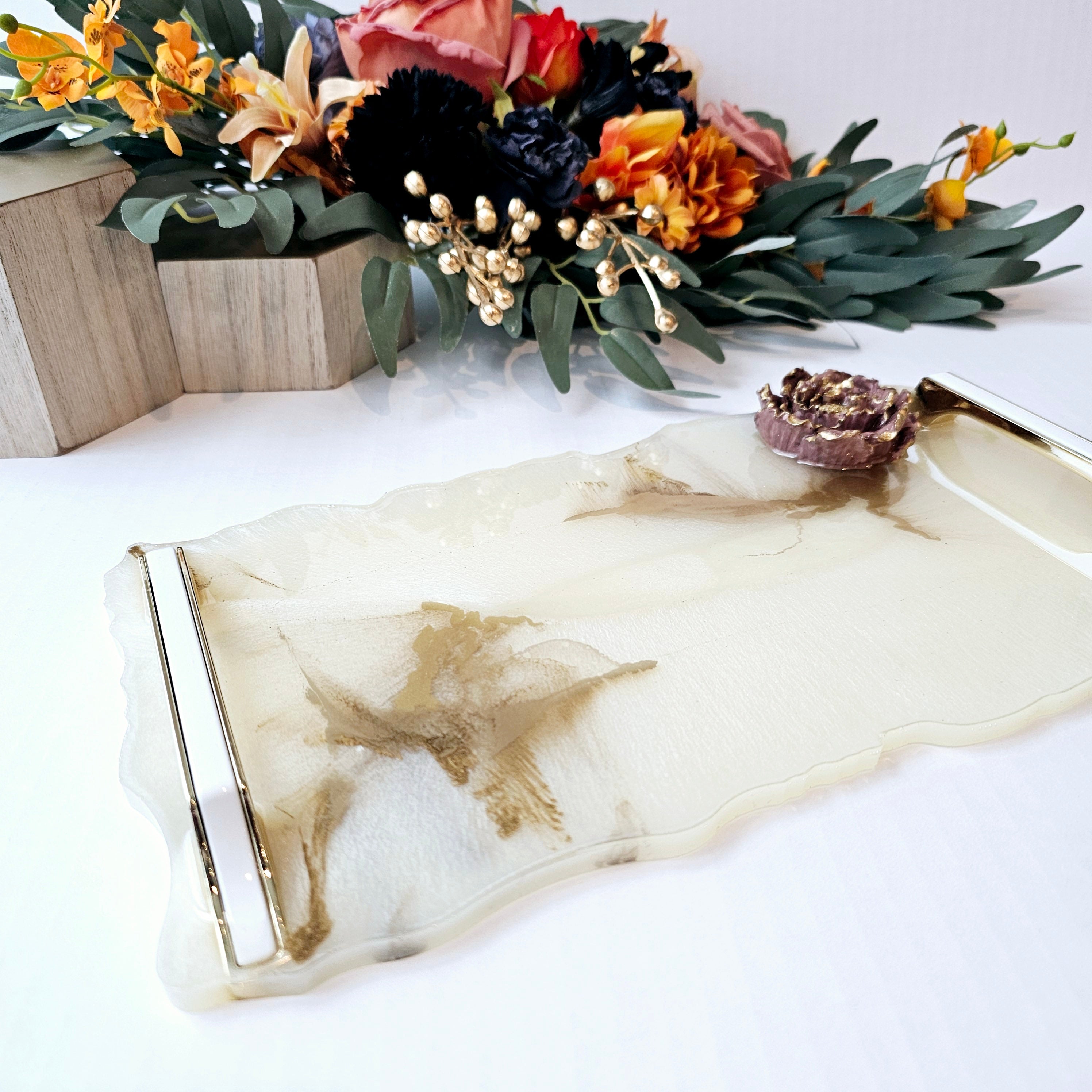 Pearl & Gold Resin Tray - Hummingbird with Peony