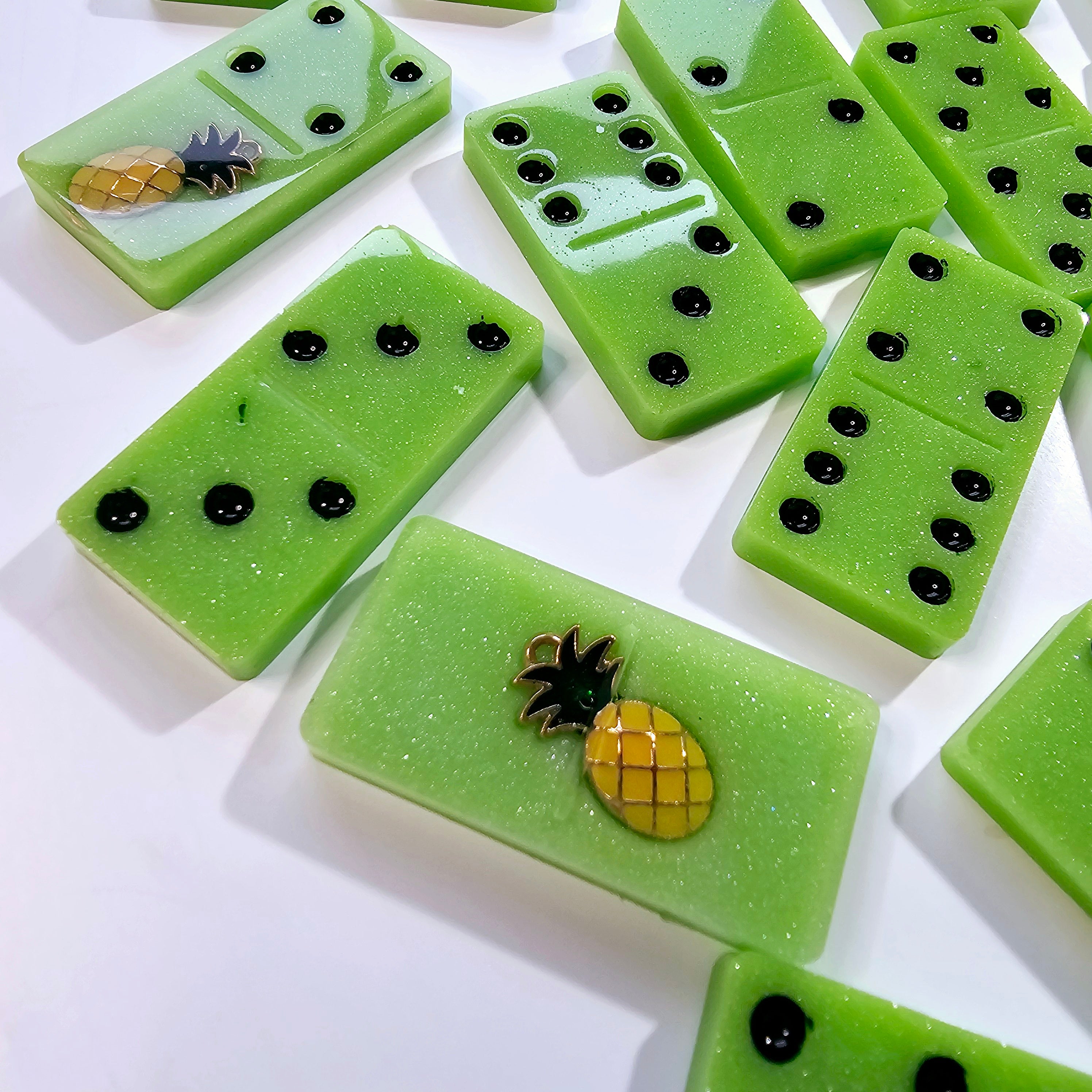 Domino Set - Pineapples